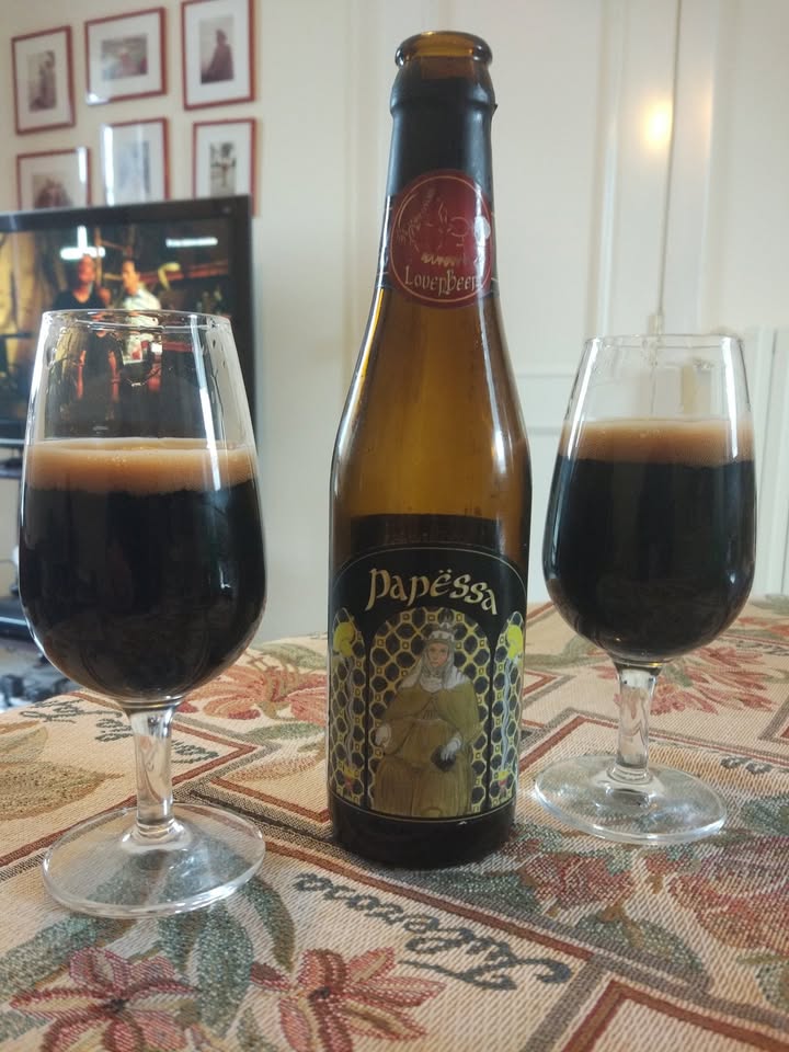 #diariodibordo Loverbeer Papessa 2014, comprata in scadenza da Eataly. Speriamo…