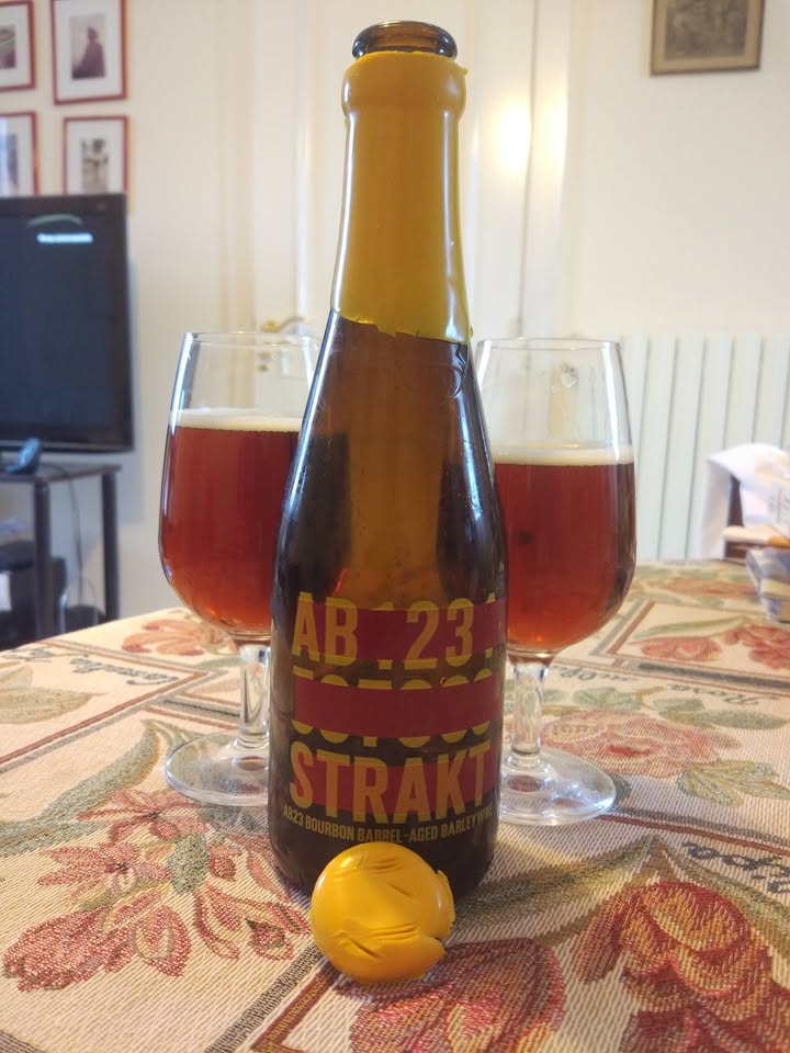 #diariodibordo Brewdog Abstrakt 23, 11.5° di American Barley della serie…