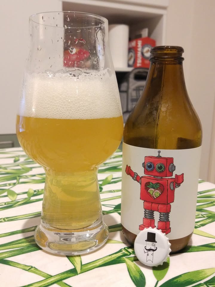 🇮🇹 #diariodibordo Red Robot Double IPA di Brewski.
La schiuma è abbon
