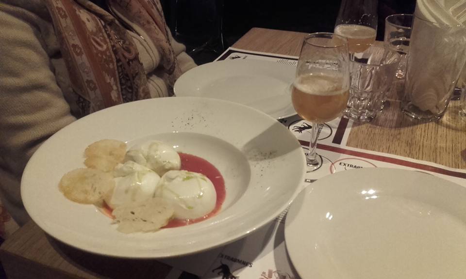 #diariodibordo Burratina su coulis di pomodoro arrosto con clorofilla di…