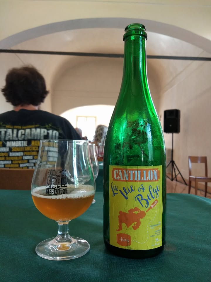 #diariodibordo Cantillon, La vie est belge, estremamente pungente al naso.…