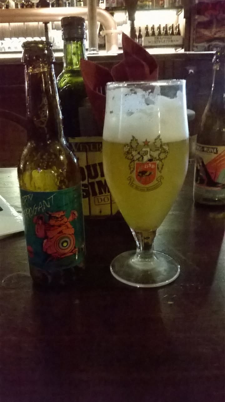 Dirty Arrogant, una saison della beer firm Birra Stavio: Zenzero…