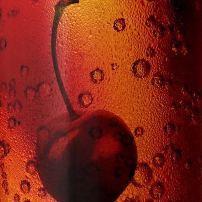 Con sciroppo alla cola alla ciliegia e da servire ghiacciata…